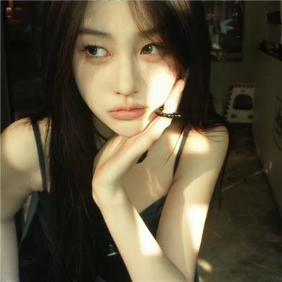 女王鲨海报