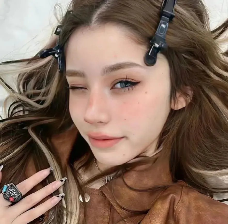 灵异档案海报